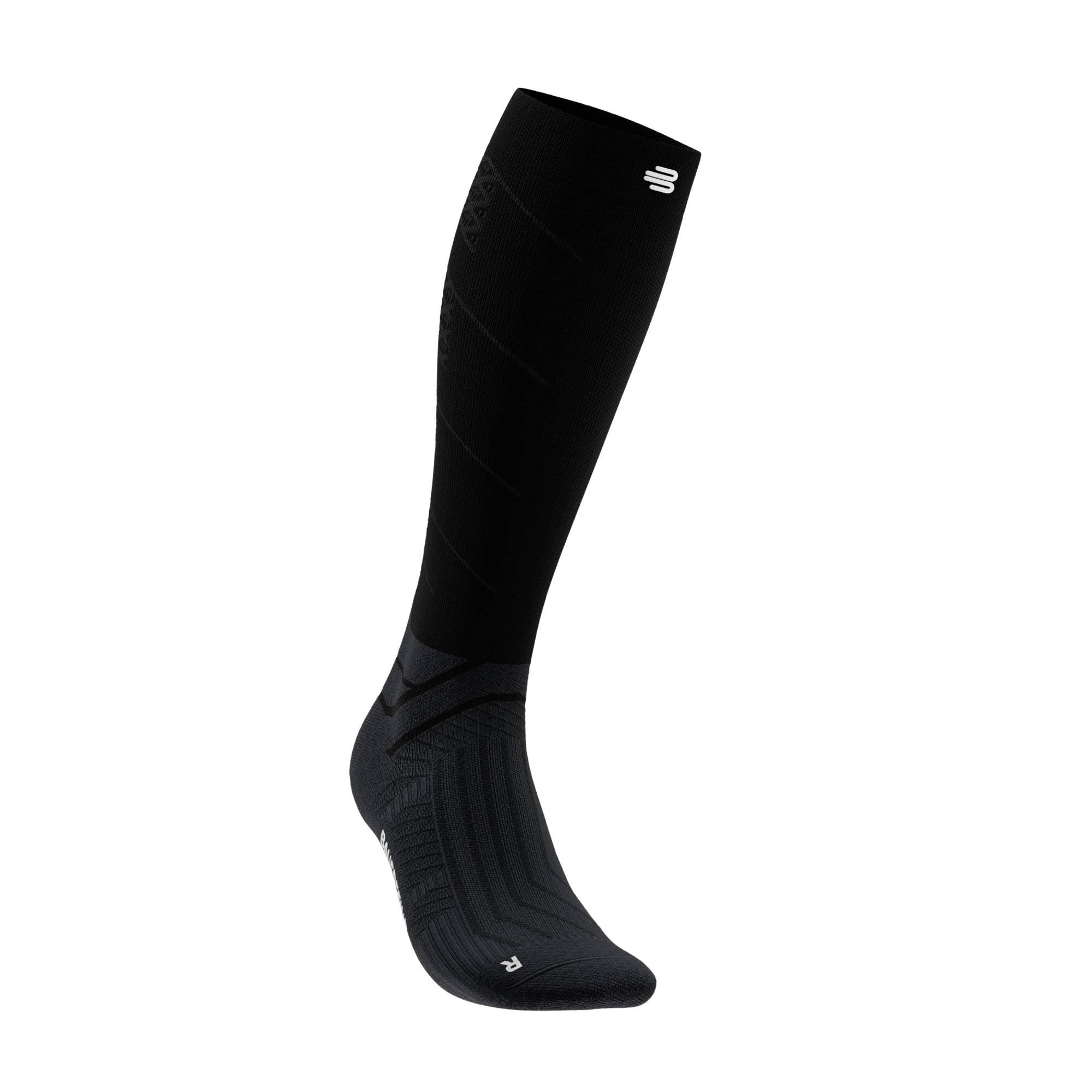 Bauerfeind Run Performance Compression Sock High Cut sort — lang kompressionssok til løb
