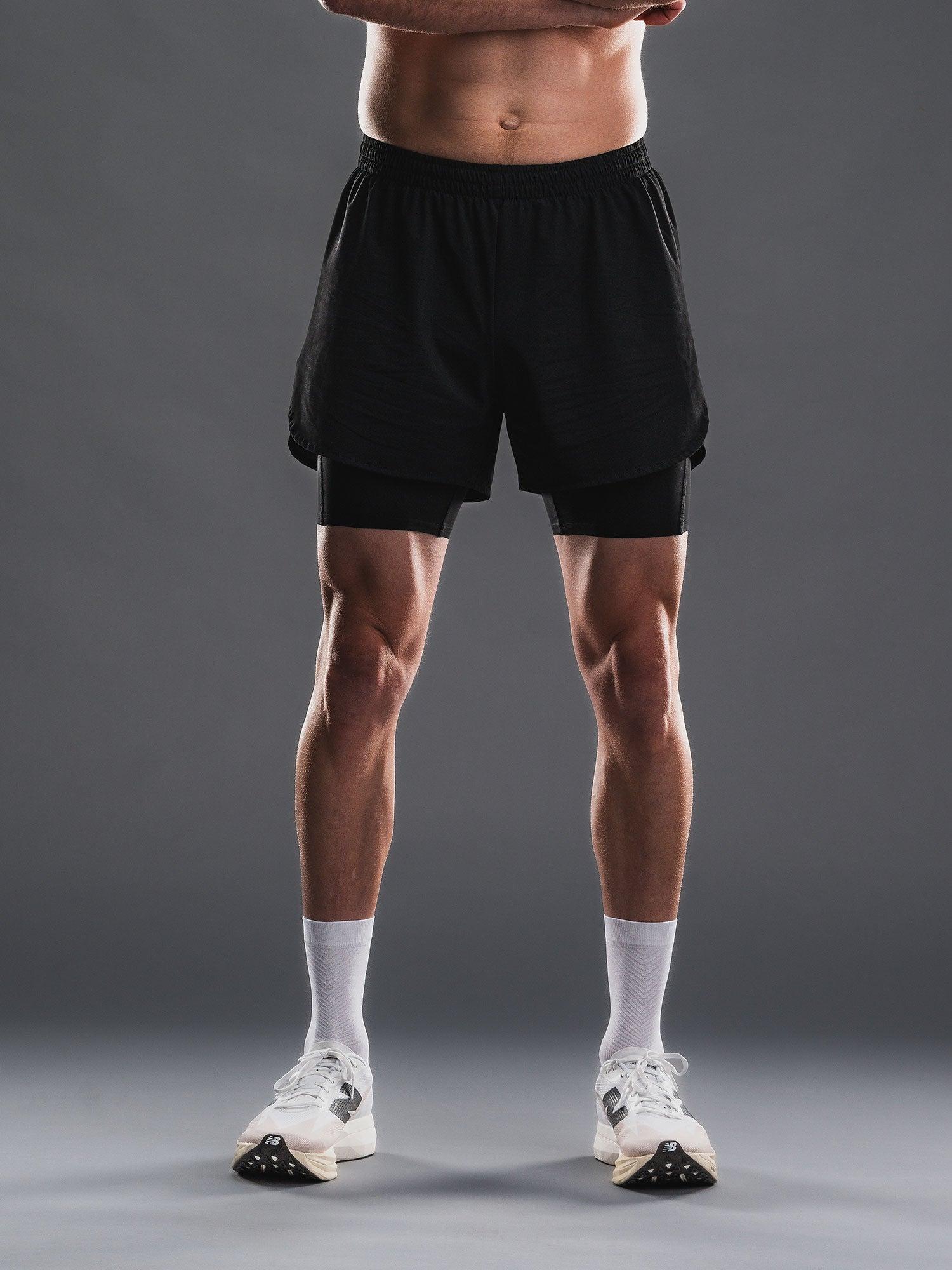 Fusion TEMPO! ONE Run Shorts til herre — sort løbeshorts med fikseret indertight